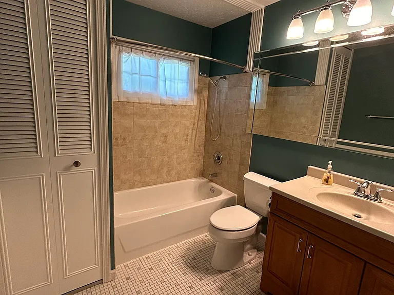 2216 Twenty Grand Ave — Photo 8