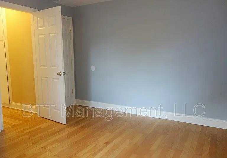8105 Greenwood Ave #E — Photo 44
