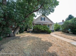 913 2nd Ave W, New England, ND 58647