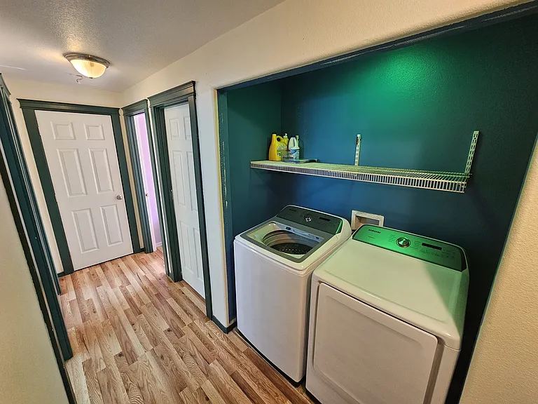 813 SE Maliah Ave — Photo 3