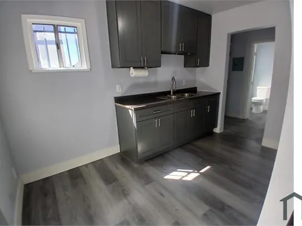 8641 1/2 S Hoover St #11, Los Angeles, CA 90044