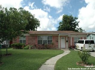 106 Basswood Dr, San Antonio, TX 78213