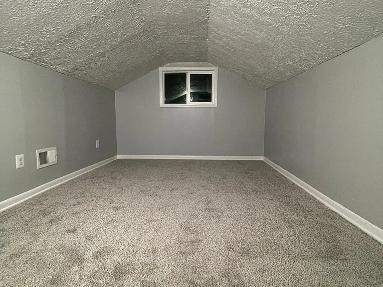 2301 Barrett Ave — Photo 12