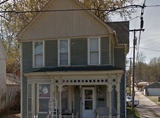 711 N 10th St, Atchison, KS 66002