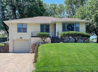 3943 Monroe St, Omaha, NE 68107