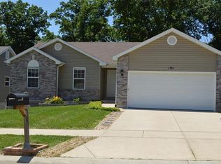 1361 Farnman Dr, Herculaneum, MO 63048