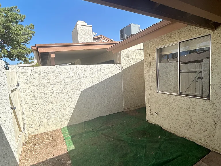 13220 N 25th Ln — Photo 9