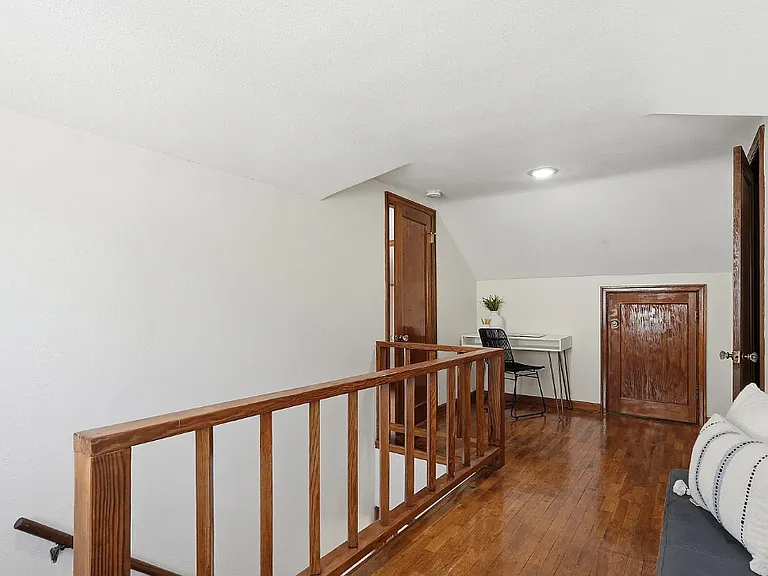 131 NW 11th Ave — Photo 22
