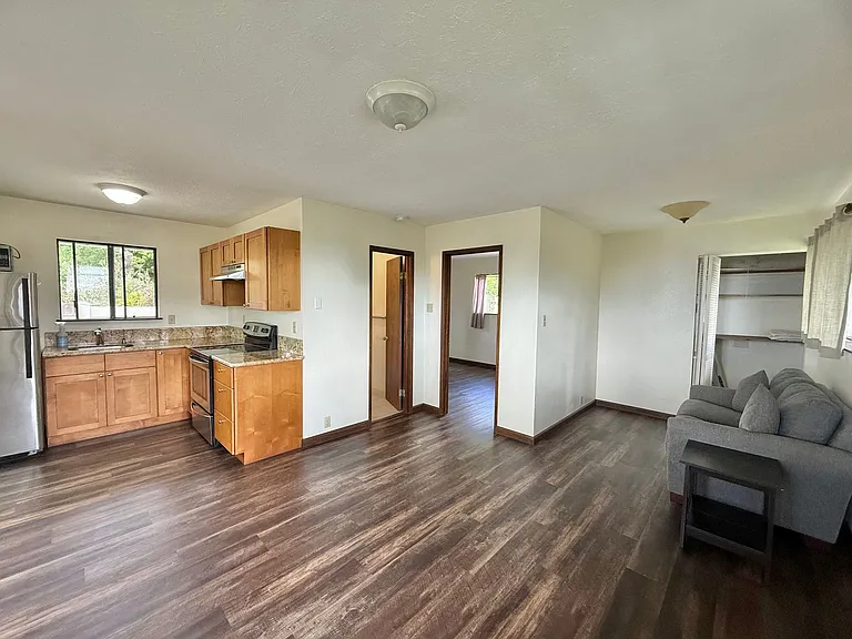 48 Ihe Pl — Photo 6