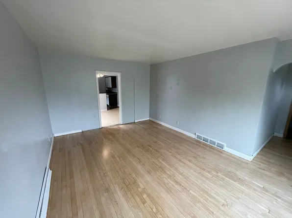 2323-2337 S 5th St./2346-2348 S Chase Ave. - 13 Unit, 2323-2337 S 5th St #2346-5, Milwaukee, WI 53207