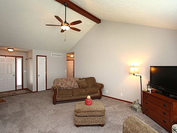 3rd image of 2860 West Peach