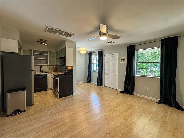 3821 Laurel St #6 — Photo 7