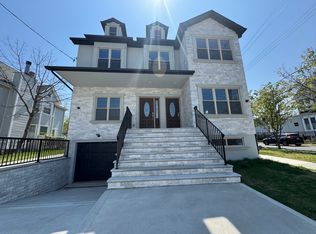 (Undisclosed Address), Staten Island, NY 10307