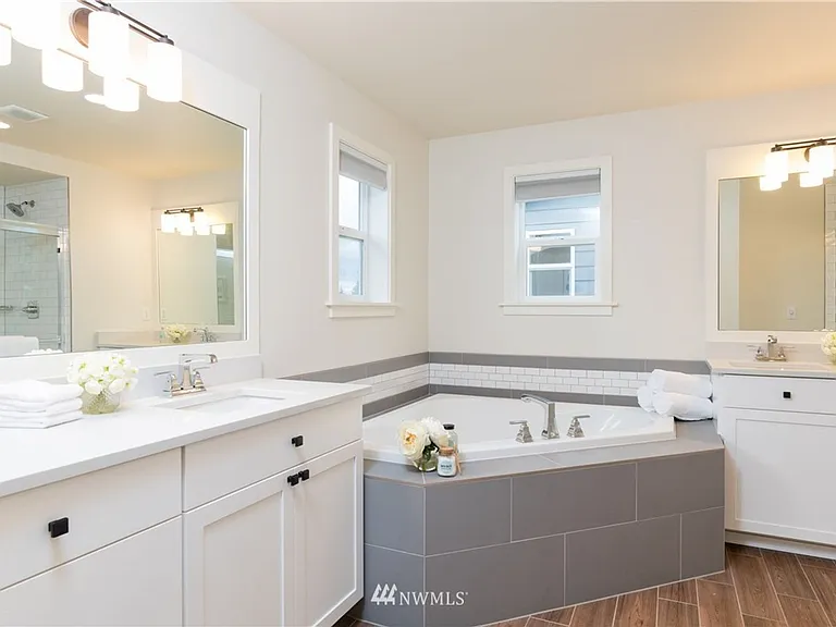 5608 218th Ct SW — Photo 23