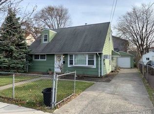 331 Penninsula Blvd, Cedarhurst, NY