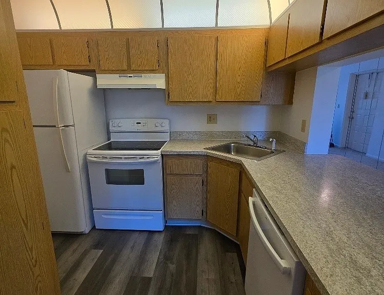 9970 Sailview Ct #9 — Photo 12