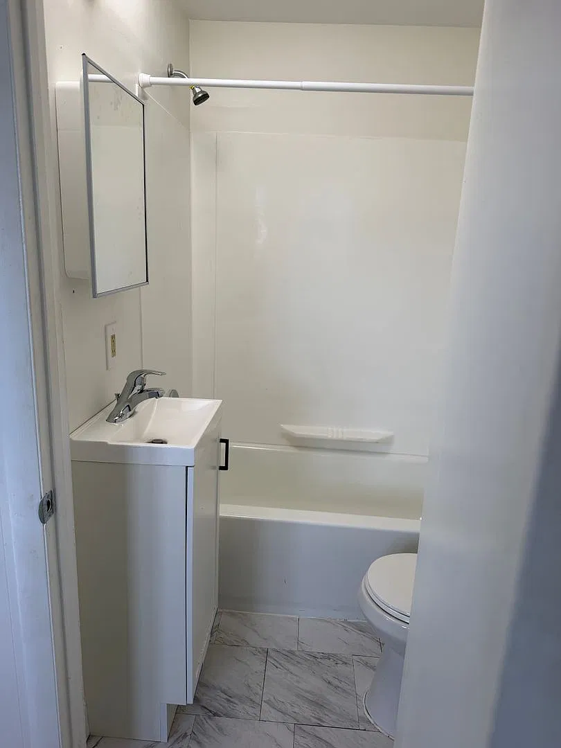 West Carroll Apartments - 105 E Main Street — Photo 3
