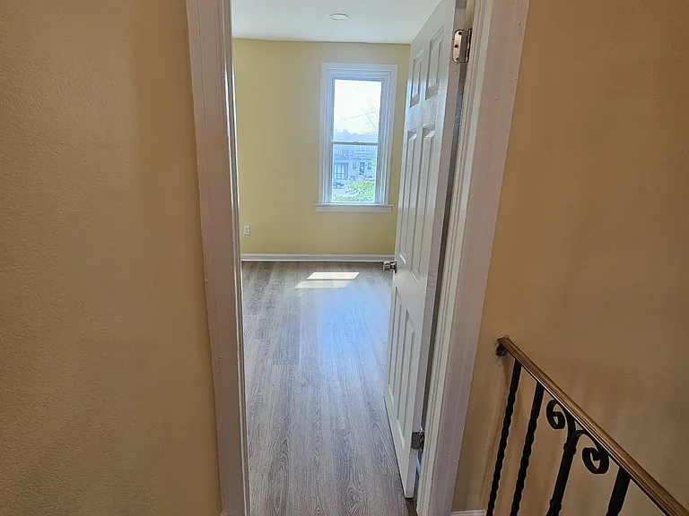 2126 S Norwood St — Photo 7