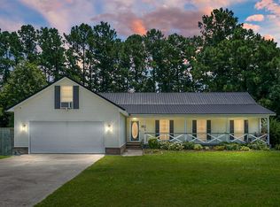 104 Lois Cir, Moncks Corner, SC 29461