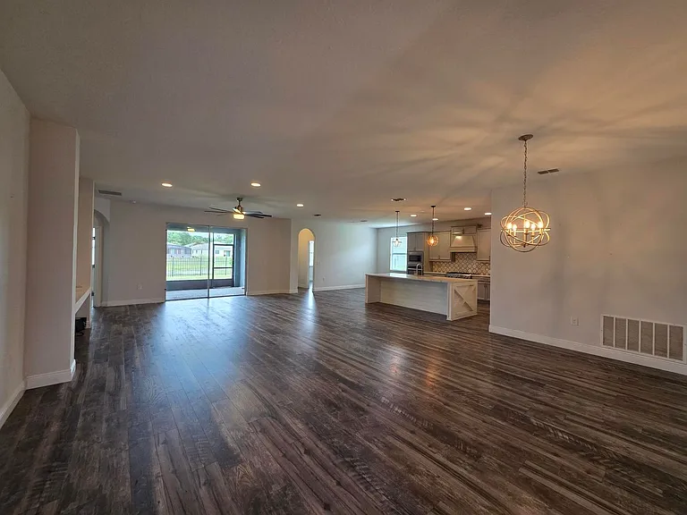 305 Drayton Ave — Photo 8