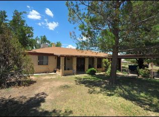 555 Bovee Rd, Socorro, TX 79927