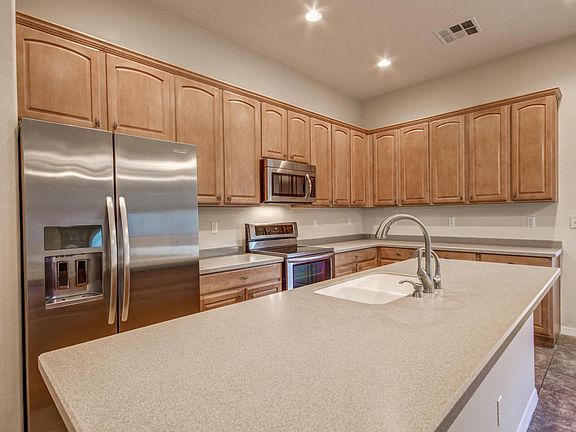 4th image of 5625 N 80th Ave