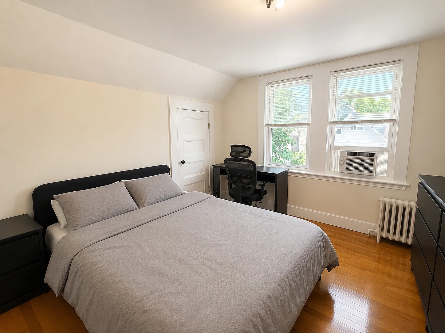 1 bed, $1,200 — Photo 4
