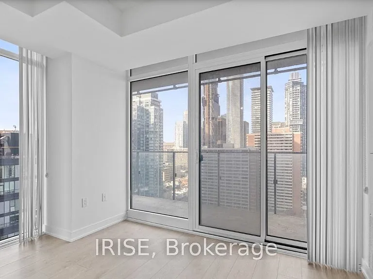 50 Wellesley St E #2602 — Photo 3