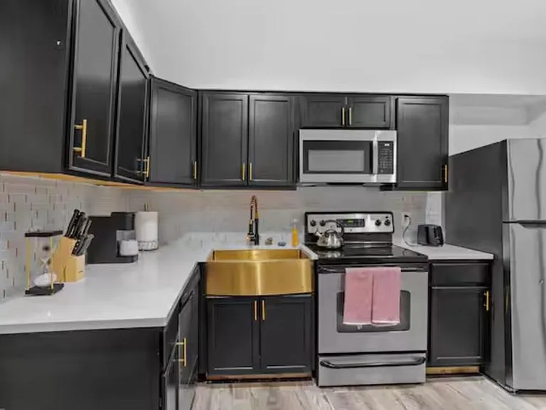 204 Academy St #1 — Photo 12