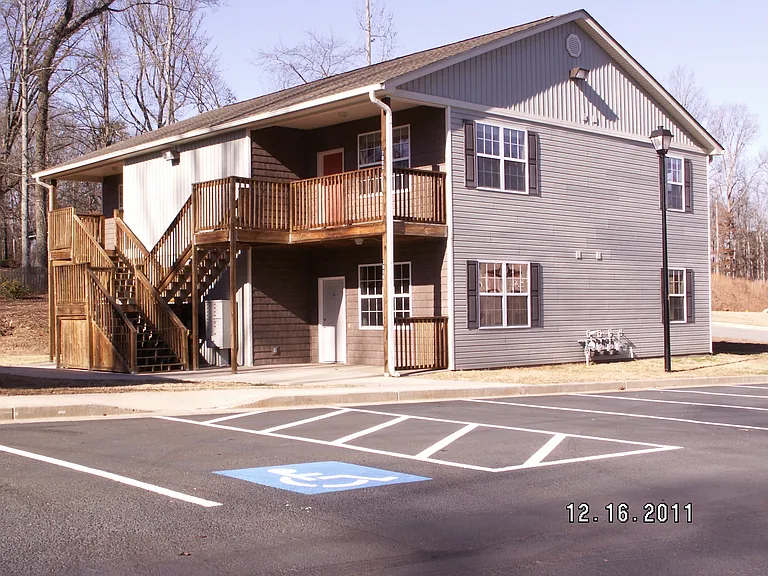 7400 Courtyard Dr #7400 — Photo 18
