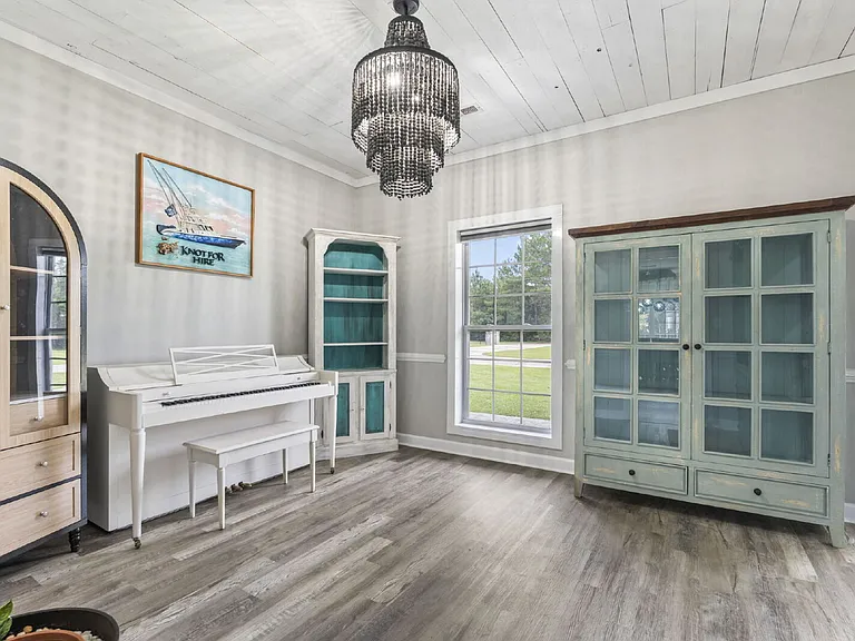 6125 R C Sarvis Ln — Photo 14