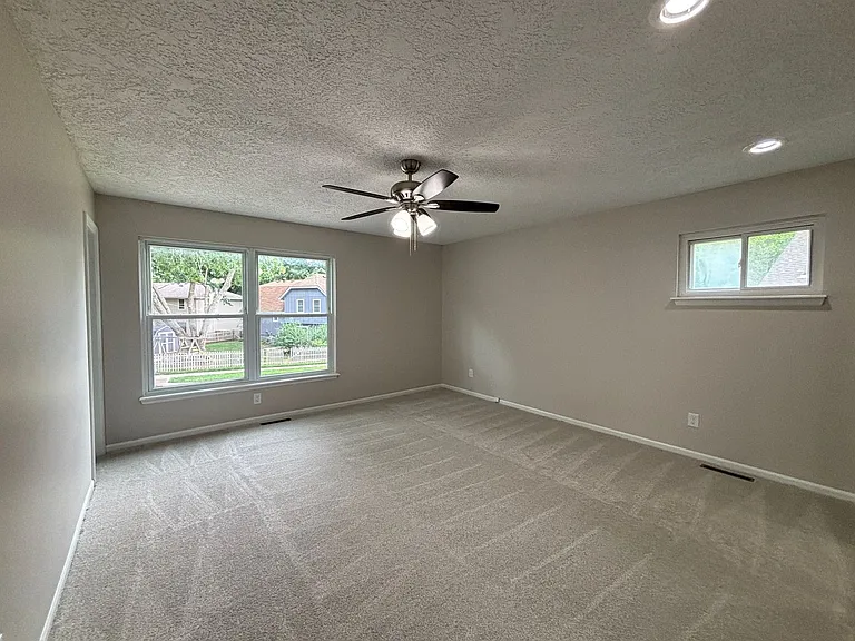 14723 S Wyandotte Dr — Photo 10