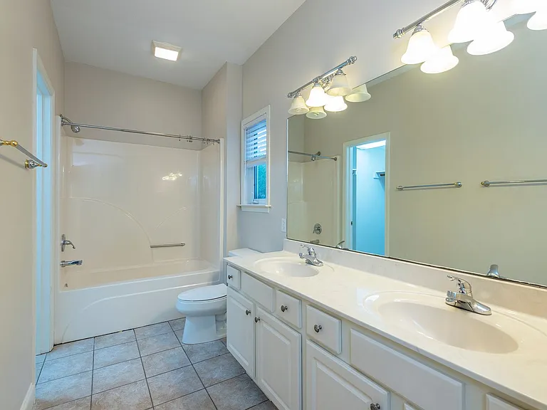 3 Teresa Way — Photo 25