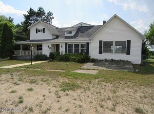 18738 Fillmore Rd, Stanwood, MI 49346