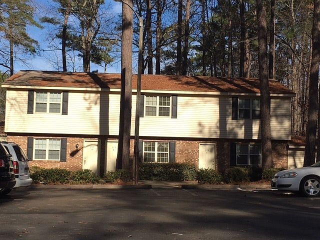 2nd image of 516 Salem Ct APT B