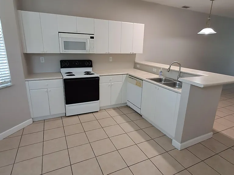 3510 Shoma Dr — Photo 4