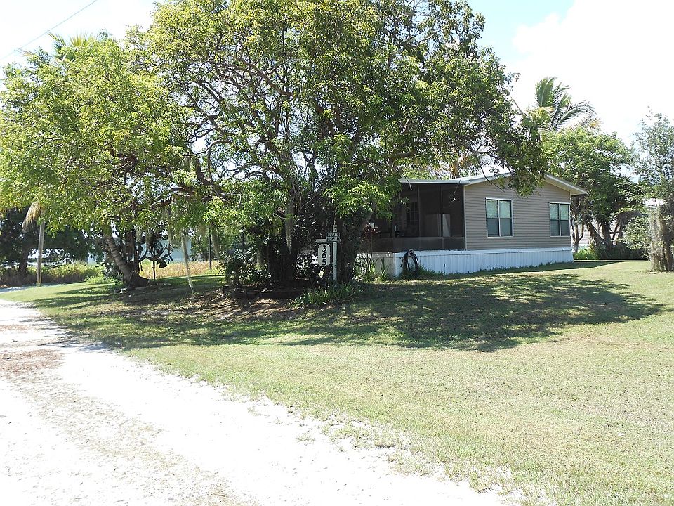 1st image of 365 Smallwood Dr