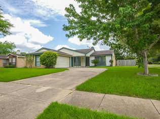 4202 E Peachfield Cir, Houston, TX 77014
