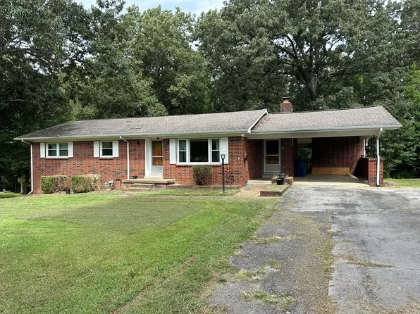 158 McRae St, Camden, TN 38320
