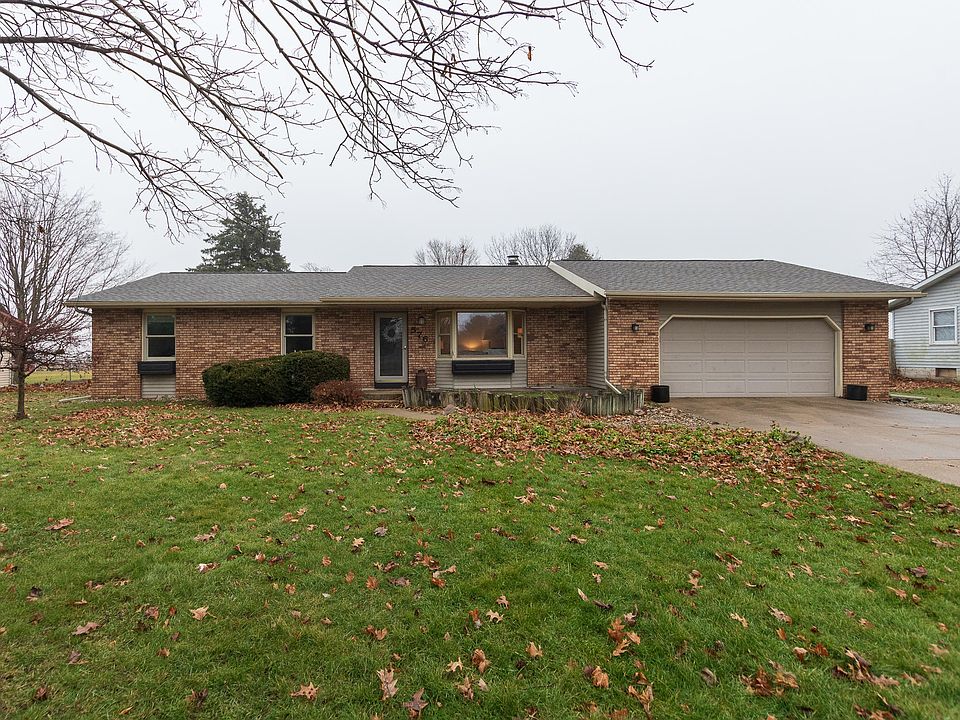 1st image of 576 Tulip Dr