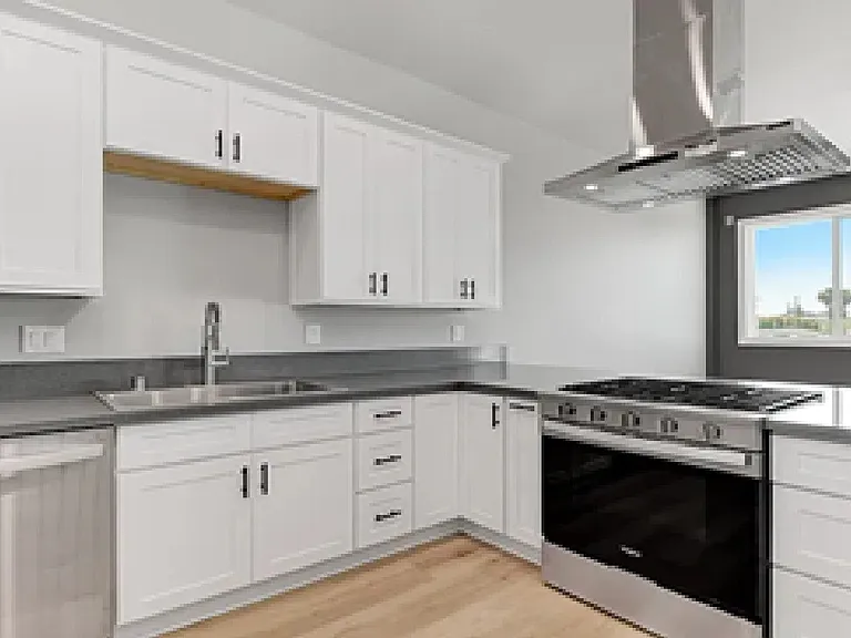 5434 Churchward St #5 — Photo 9