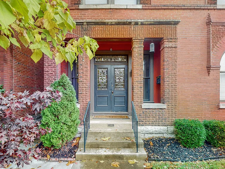 1355 S Brook St — Photo 3