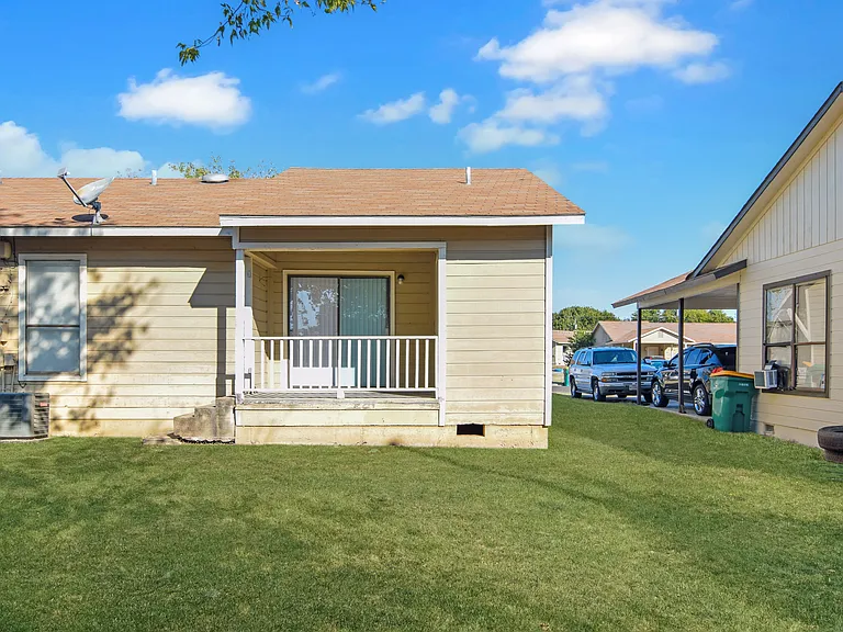 1626 Kelly Dr — Photo 13