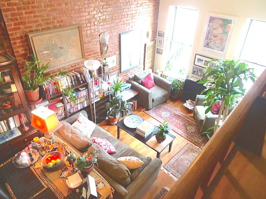 Rented by City Stop Realty | media 7