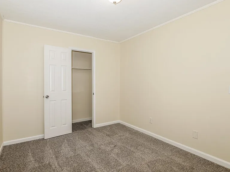 5 Silverwood Dr — Photo 12