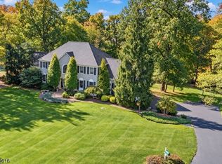 1 Maxwell Ct, Raritan Twp., NJ 08822
