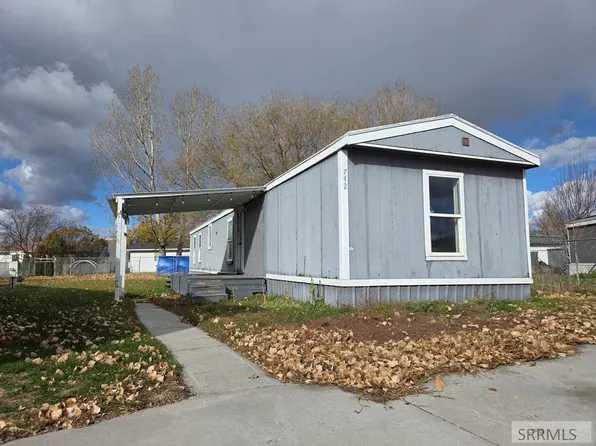 742 Lupine Cir, Rexburg, ID 83440