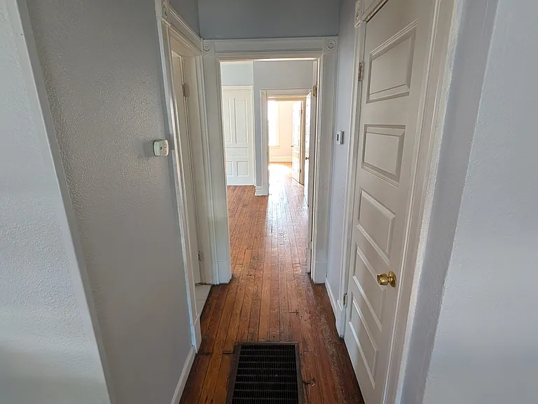 3931 Nebraska Ave #2 — Photo 8