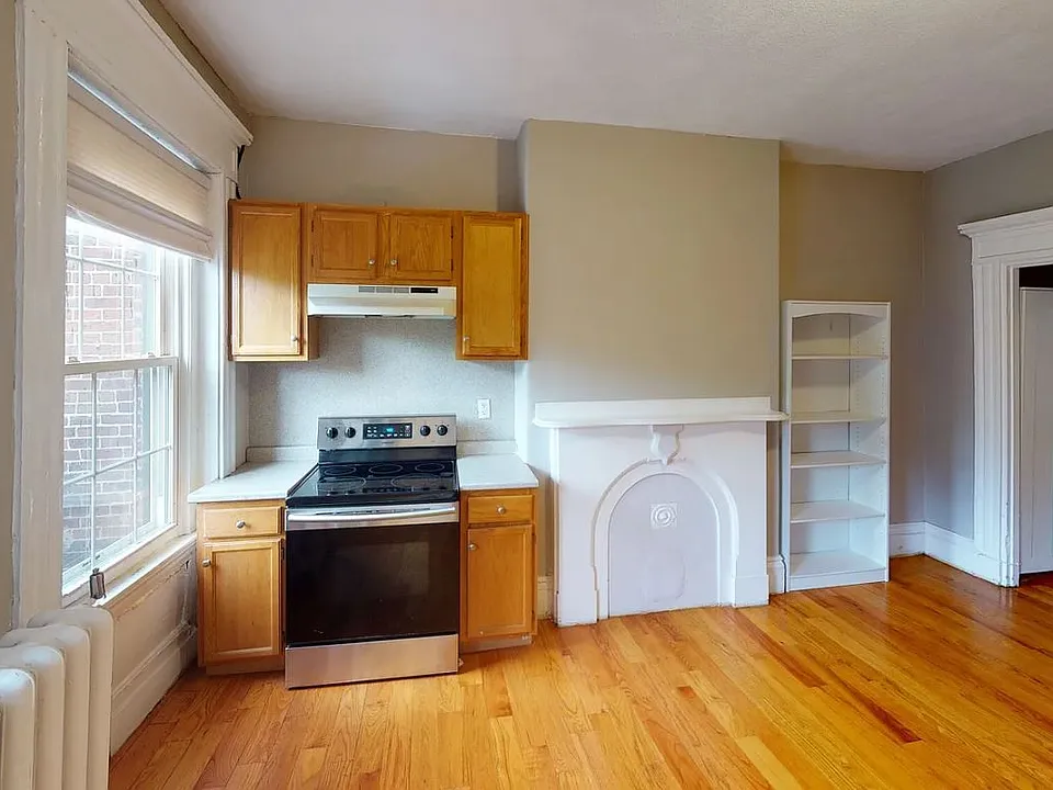 35 Dwight St #2