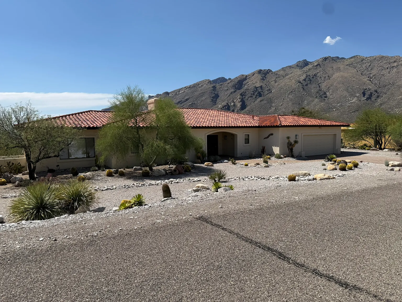 Panoramic Views 85750! — Photo 3